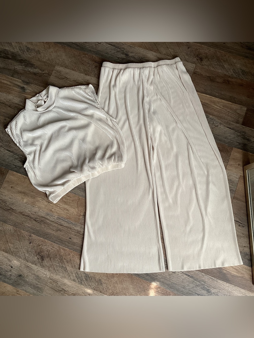 RO&DE Women’s Cream Ribbed Set Top & Wide-Leg Pants